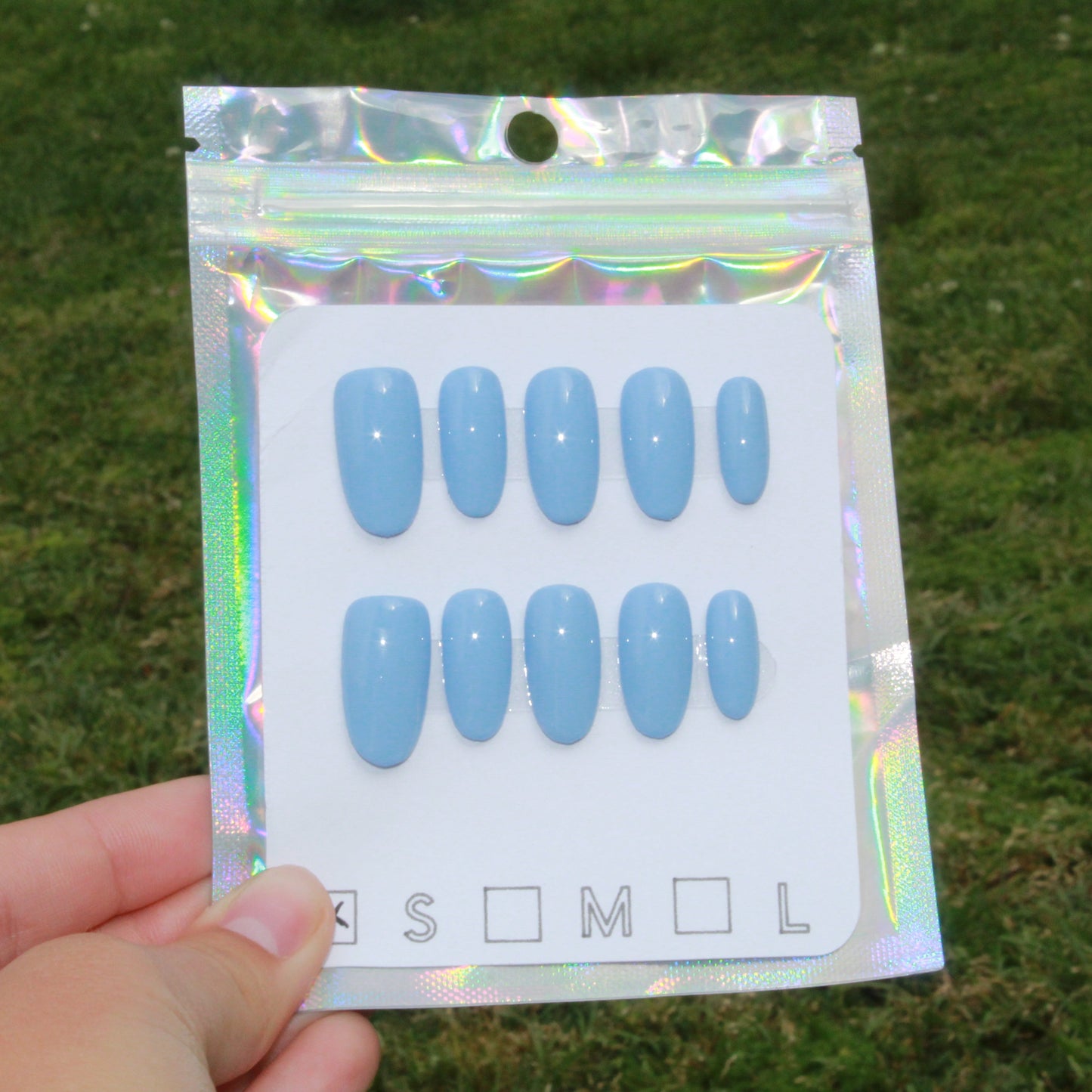 "Coastal Breeze" Light Blue Press-On Nails | Medium Round Size Small