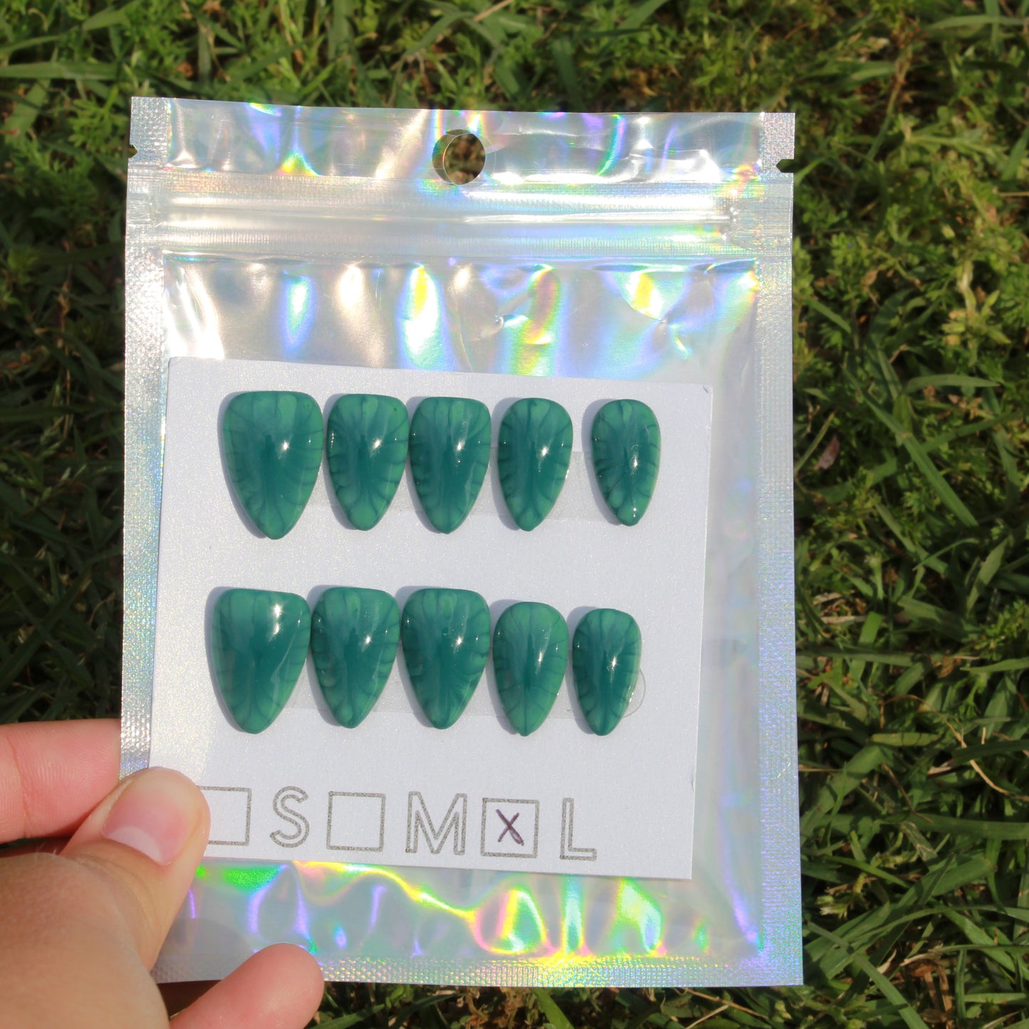"Forest Bloom" Hunter Green Blooming Gel Press-On Nails | Short Almond Size Large