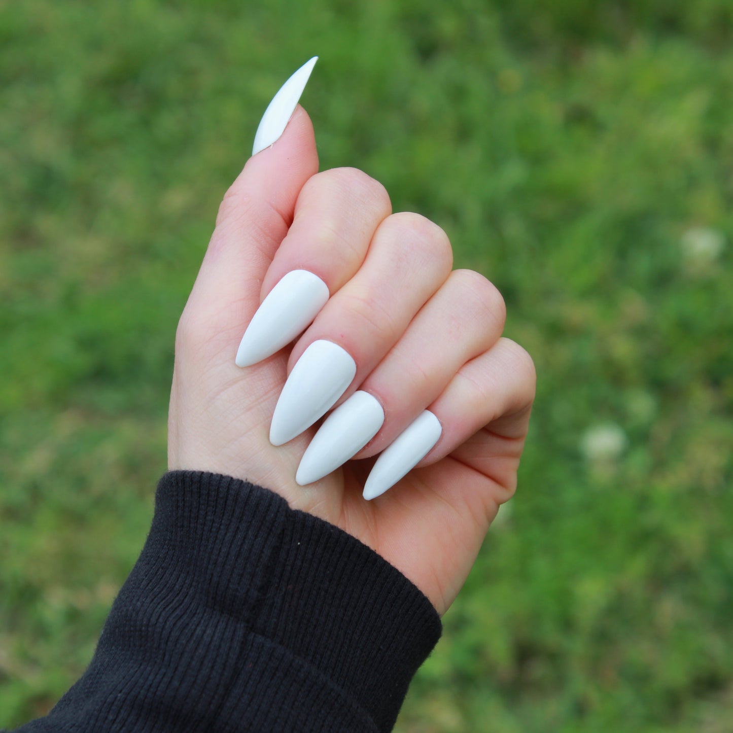 "Pure Elegance" White Press-On Nails | Medium Stiletto Size Small
