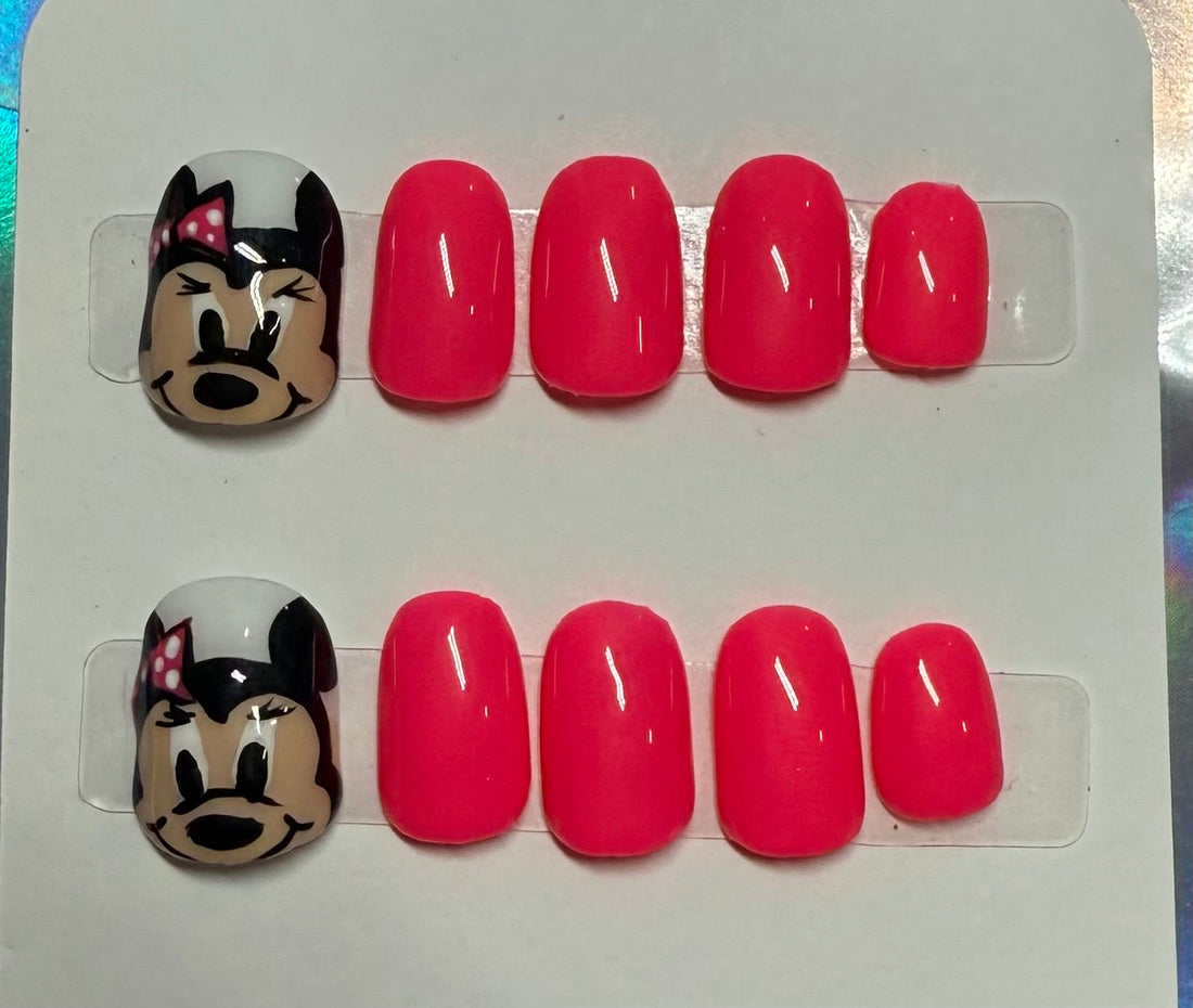 DIY Minnie Mouse Nails: Step-by-Step Gel X Press-On Tutorial for Magical Manicures!