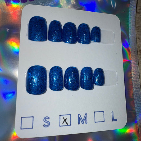 "Blue Twinkle" Kids Blue Glitter Press-On Nails | Short Round Size Medium